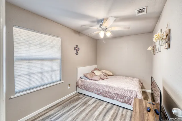 $219,000 | 470 North Crisp Street, Uvalde, TX 78801