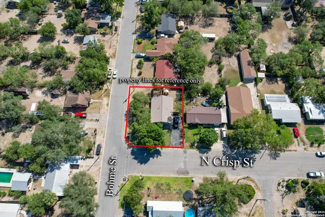 $219,000 | 470 North Crisp Street, Uvalde, TX 78801