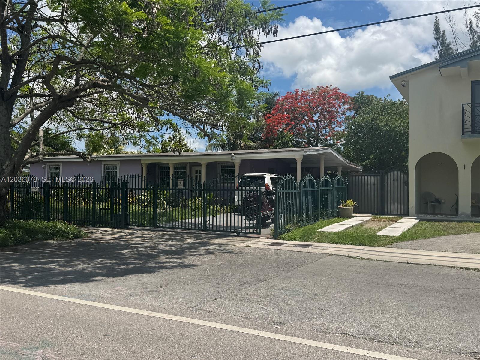 11290 Southwest 47th Terrace Miami, FL 33165 - Photo 2 of 3