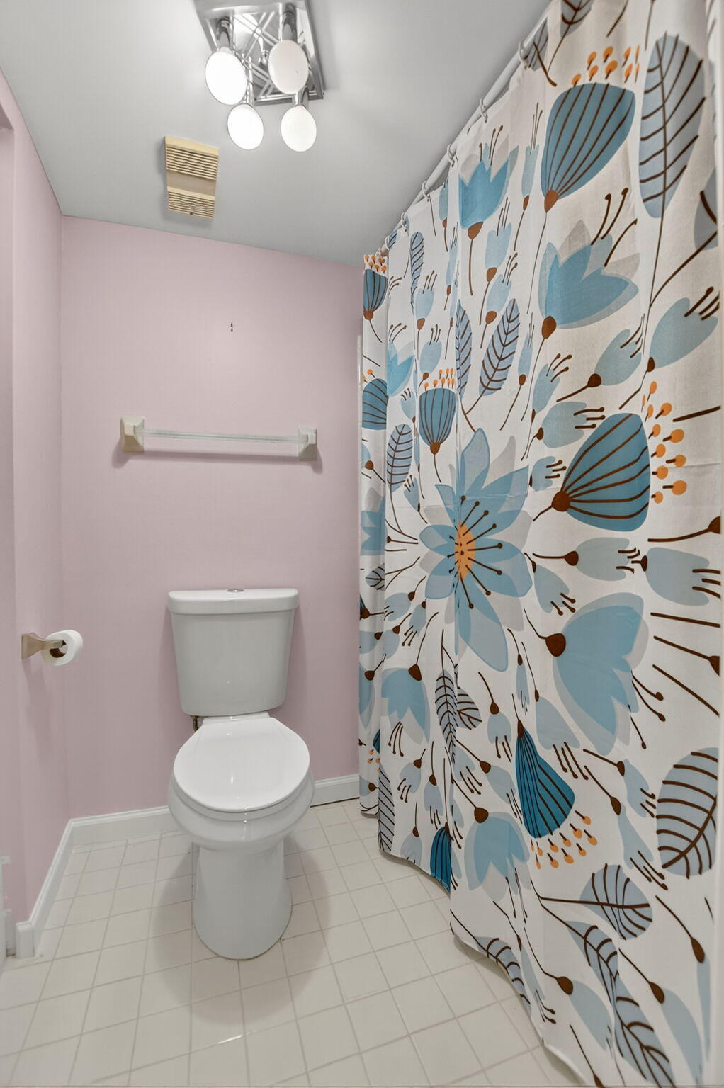 9170 Southwest 14th Street, Unit 4105 Boca Raton, FL 33428 - Photo 19 of 40 Master bathroom