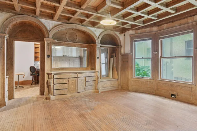 $739,900 | 1820 Colfax Avenue South, Minneapolis, MN 55403