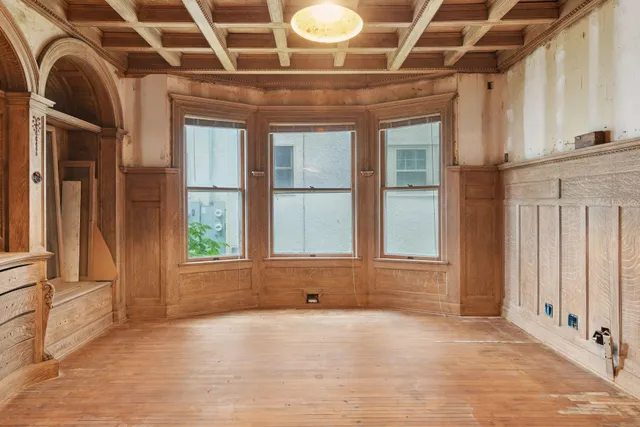 $739,900 | 1820 Colfax Avenue South, Minneapolis, MN 55403