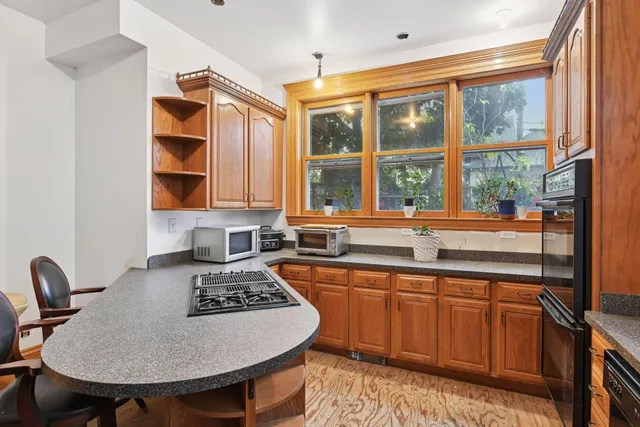 $739,900 | 1820 Colfax Avenue South, Minneapolis, MN 55403