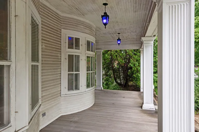 $739,900 | 1820 Colfax Avenue South, Minneapolis, MN 55403