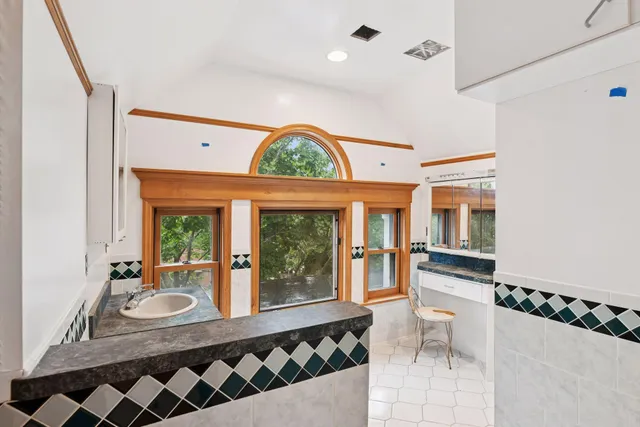 $739,900 | 1820 Colfax Avenue South, Minneapolis, MN 55403