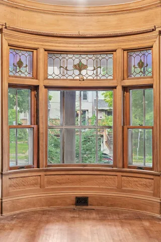 $739,900 | 1820 Colfax Avenue South, Minneapolis, MN 55403