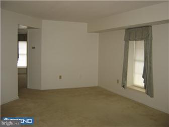 349 Brandon Road Jeffersonville, PA 19403 - Photo 12 of 12 Living Room