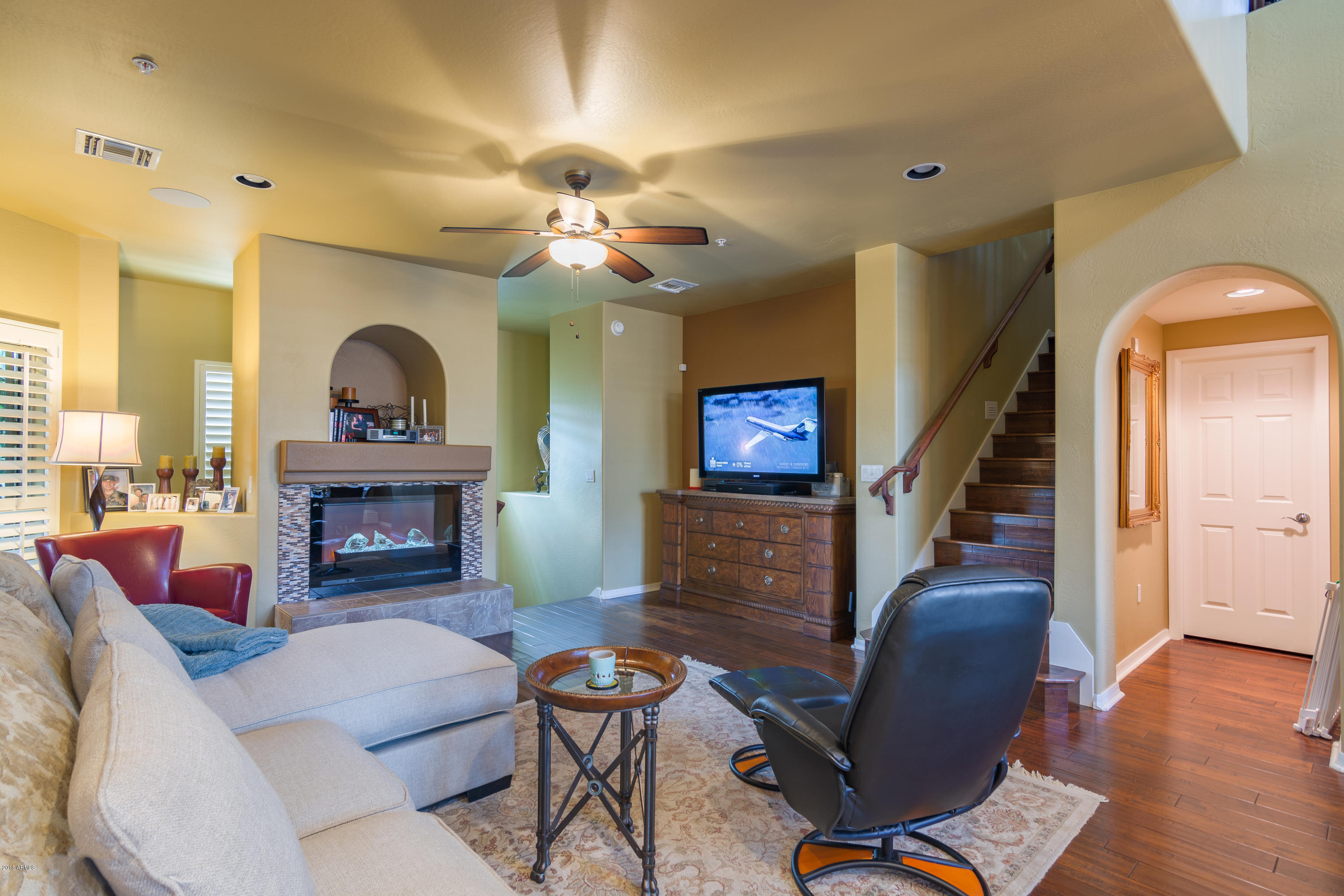 3935 East Rough Rider Road, Unit 1090 Phoenix, AZ 85050 - Photo 7 of 41 Living Room