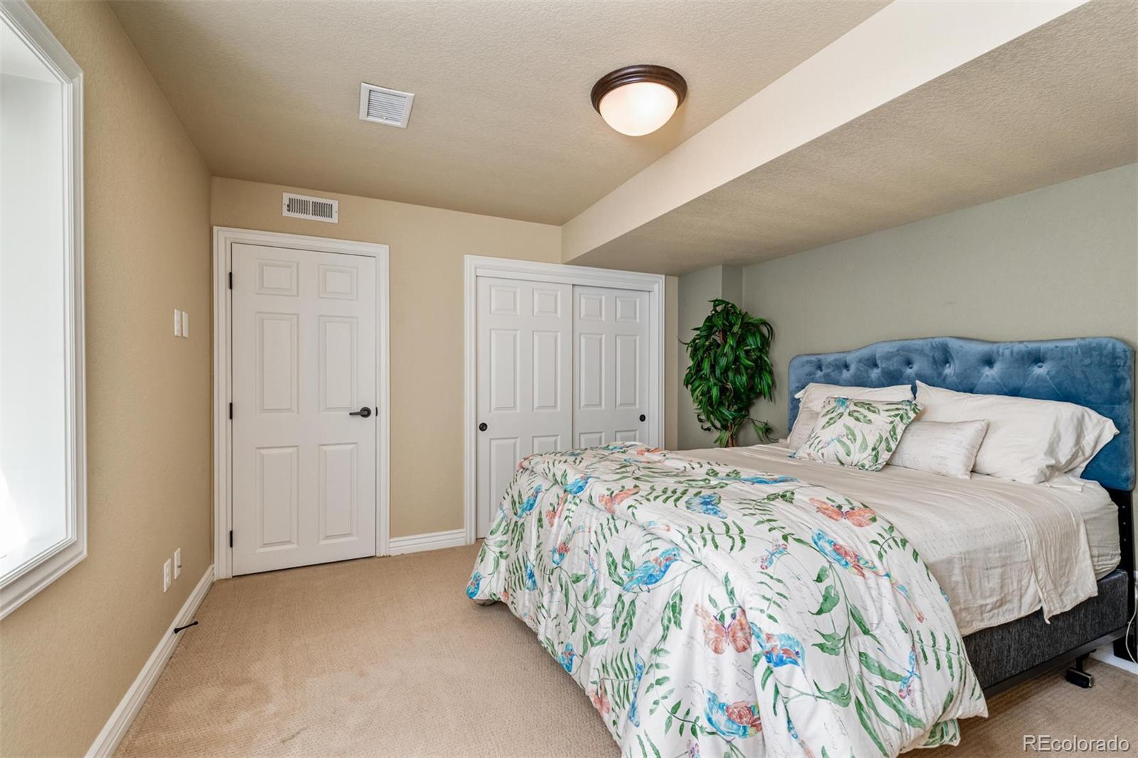 9250 Buttonhill Court Highlands Ranch, CO 80130 - Photo 32 of 38 Gallery Image 32