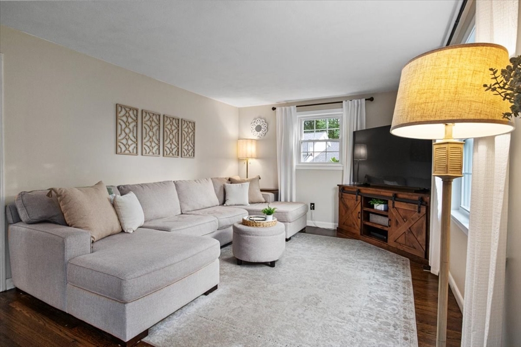 17 Anchorage Road Franklin, MA 02038 - Photo 8 of 40 Gallery Image 8