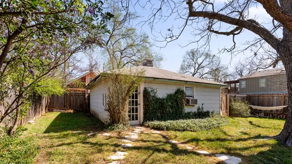 $550,000 | 5101 Avenue F, Austin, TX 78751