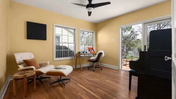 $550,000 | 5101 Avenue F, Austin, TX 78751