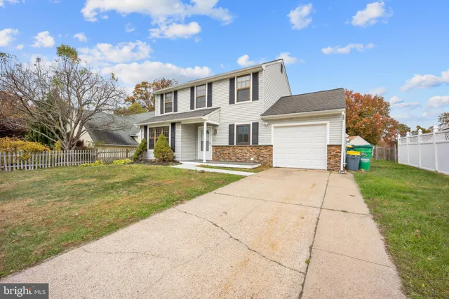 $449,900 | 560 Fernwood Lane, Fairless Hills, PA 19030