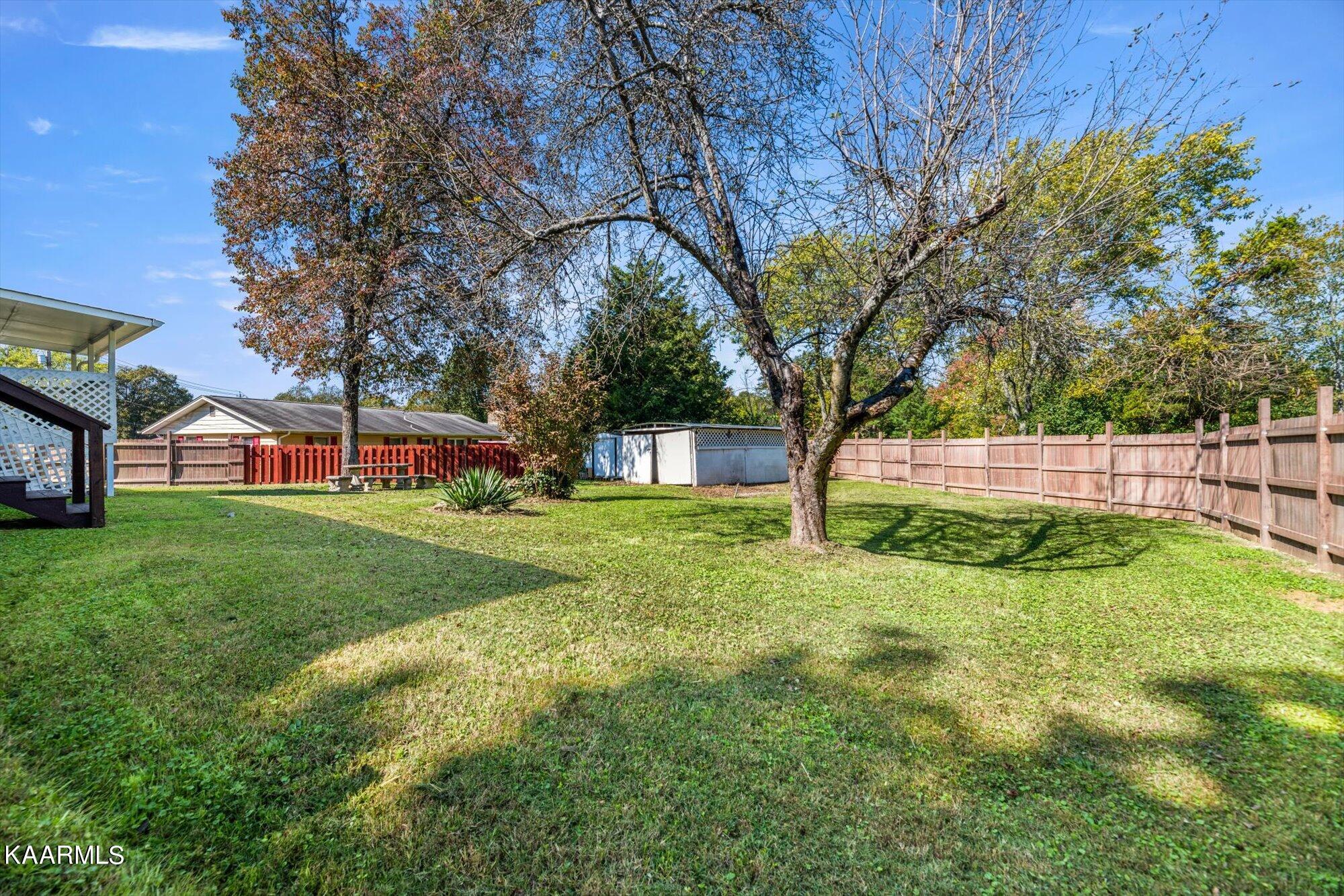 127 Manchester Road Oak Ridge, TN 37830 - Photo 26 of 26 26-127-Manchester-Rd-Oak-Ridge-TN-26