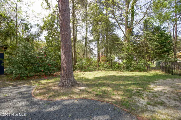 $575,000 | 264 East Indiana Avenue, Southern Pines, NC 28387