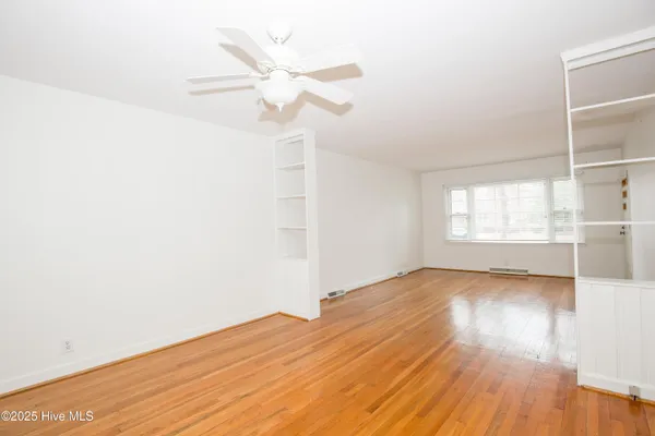 $575,000 | 264 East Indiana Avenue, Southern Pines, NC 28387