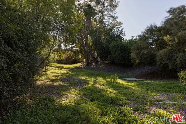 23760 Oakfield Road Hidden Hills, CA 91302 - Photo 21 of 23 a view of outdoor space and yard