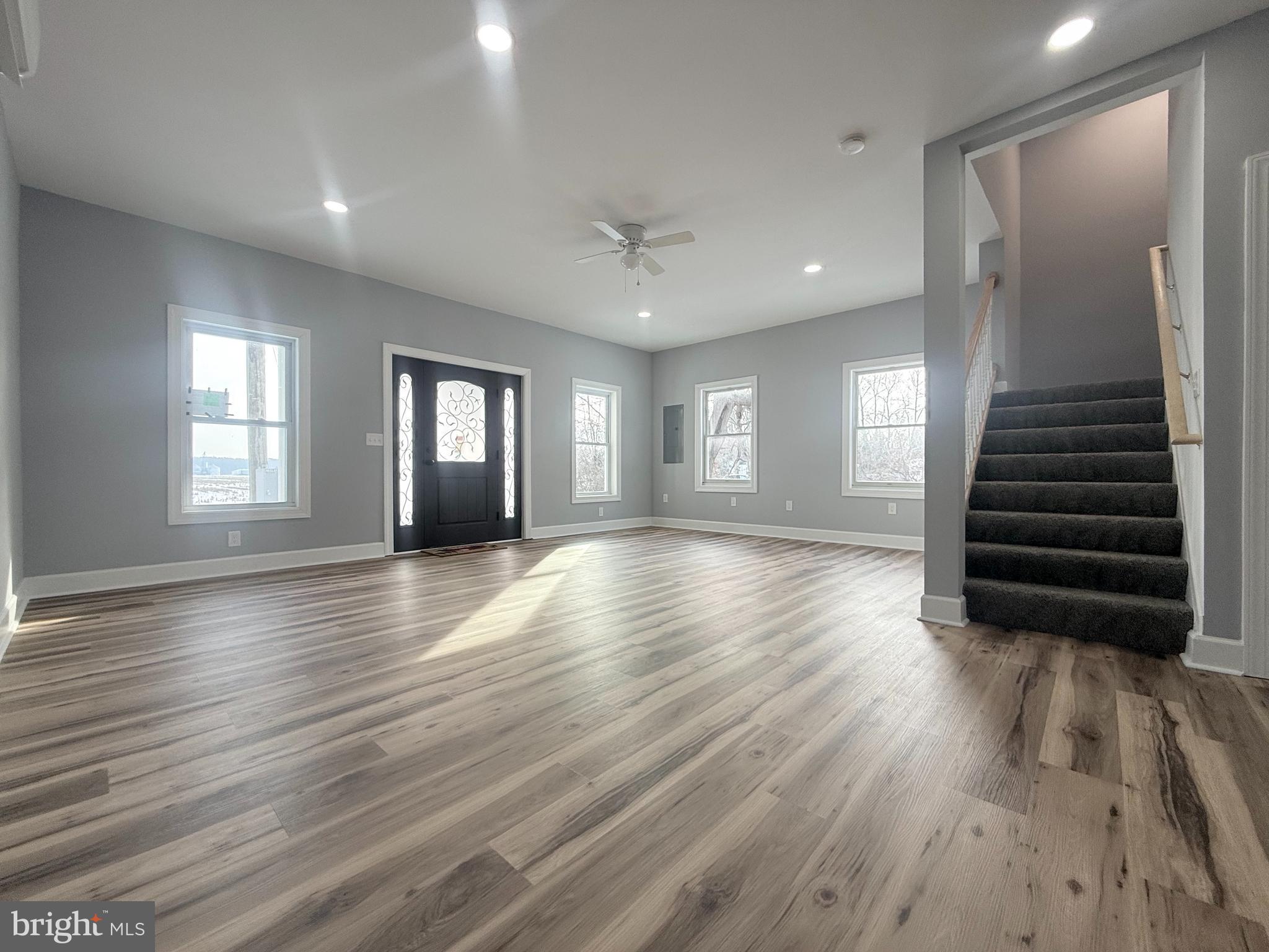 6416 Edesville Road Rock Hall, MD 21661 - Photo 4 of 38 Living Room