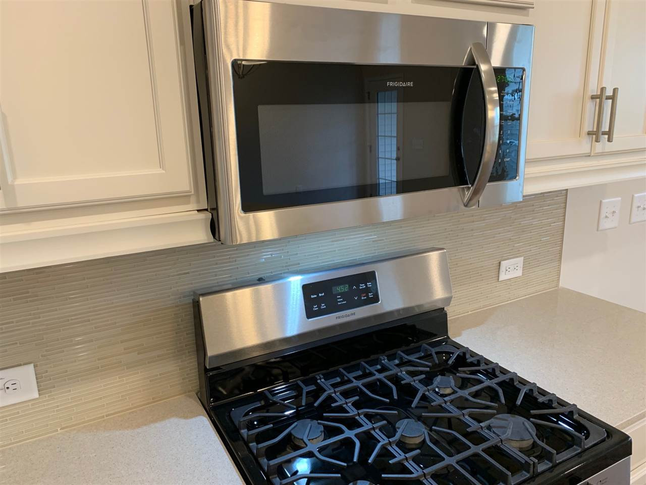 6102 Beale Loop, Unit 104 DARDEN Raleigh, NC 27616 - Photo 8 of 29 Stainless appliances