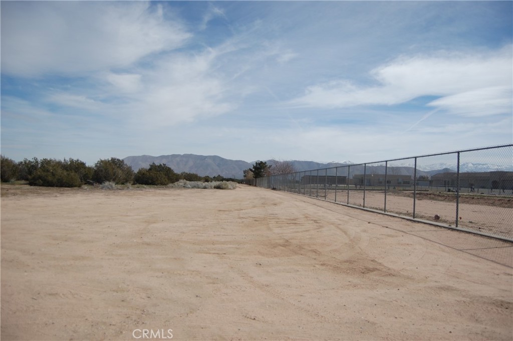 17111 Ranchero Street Hesperia, CA 92345 - Photo 11 of 13 a view of lake