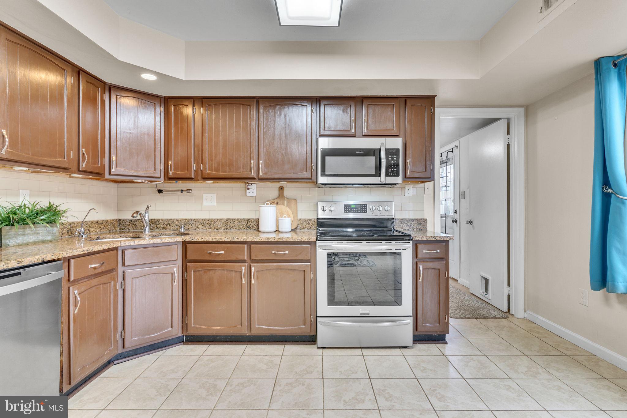 9216 Spring Acres Road Clinton, MD 20735 - Photo 18 of 36
