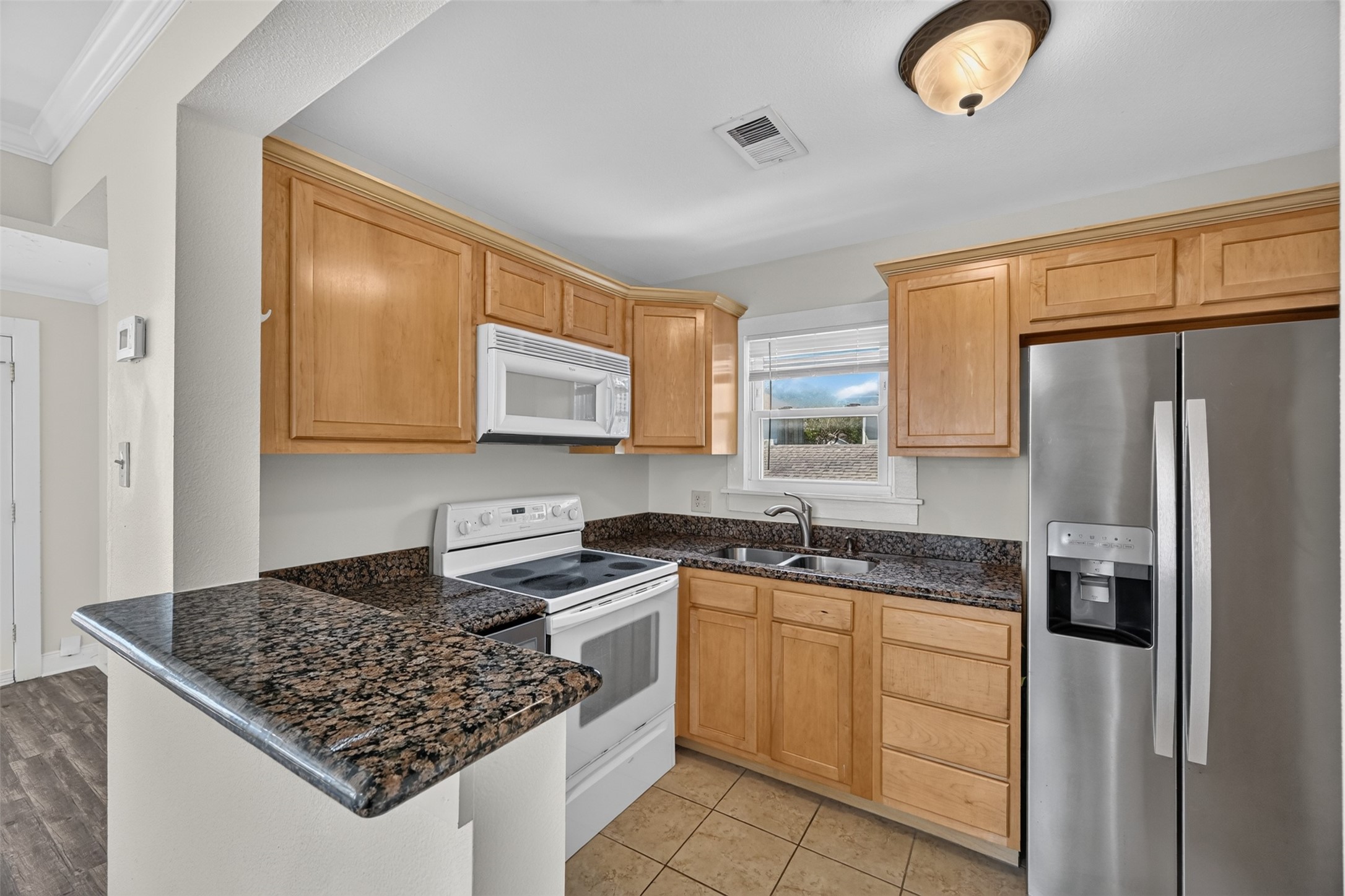 210 West 13th Street, Unit A Houston, TX 77008 - Photo 19 of 37 Gallery Image 19