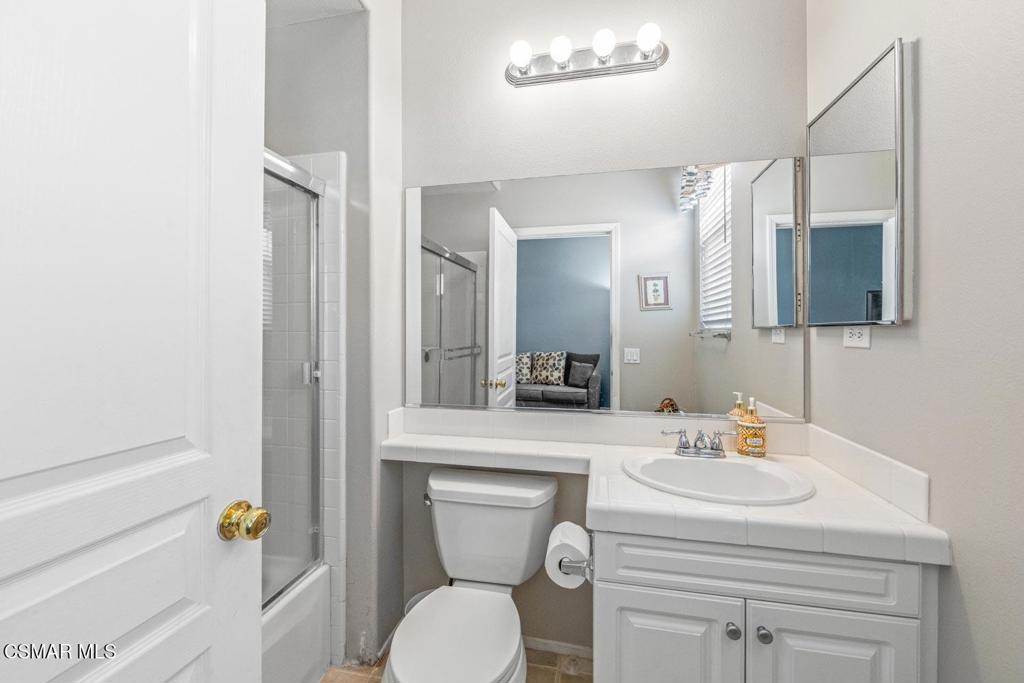 239 Chantilly Circle Simi Valley, CA 93065 - Photo 21 of 31