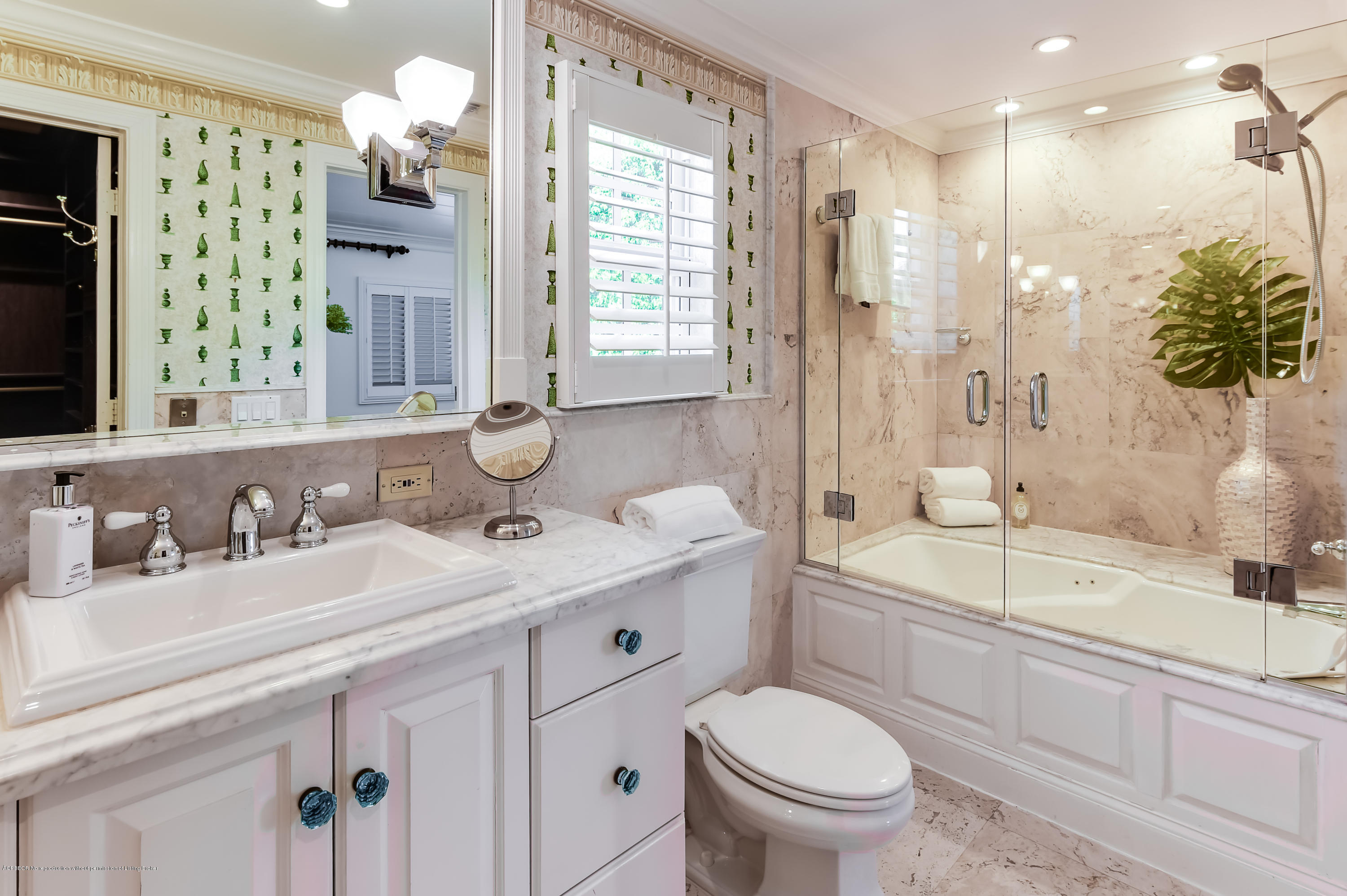 113 Kings Road Palm Beach, FL 33480 - Photo 12 of 23 Master Bathroom
