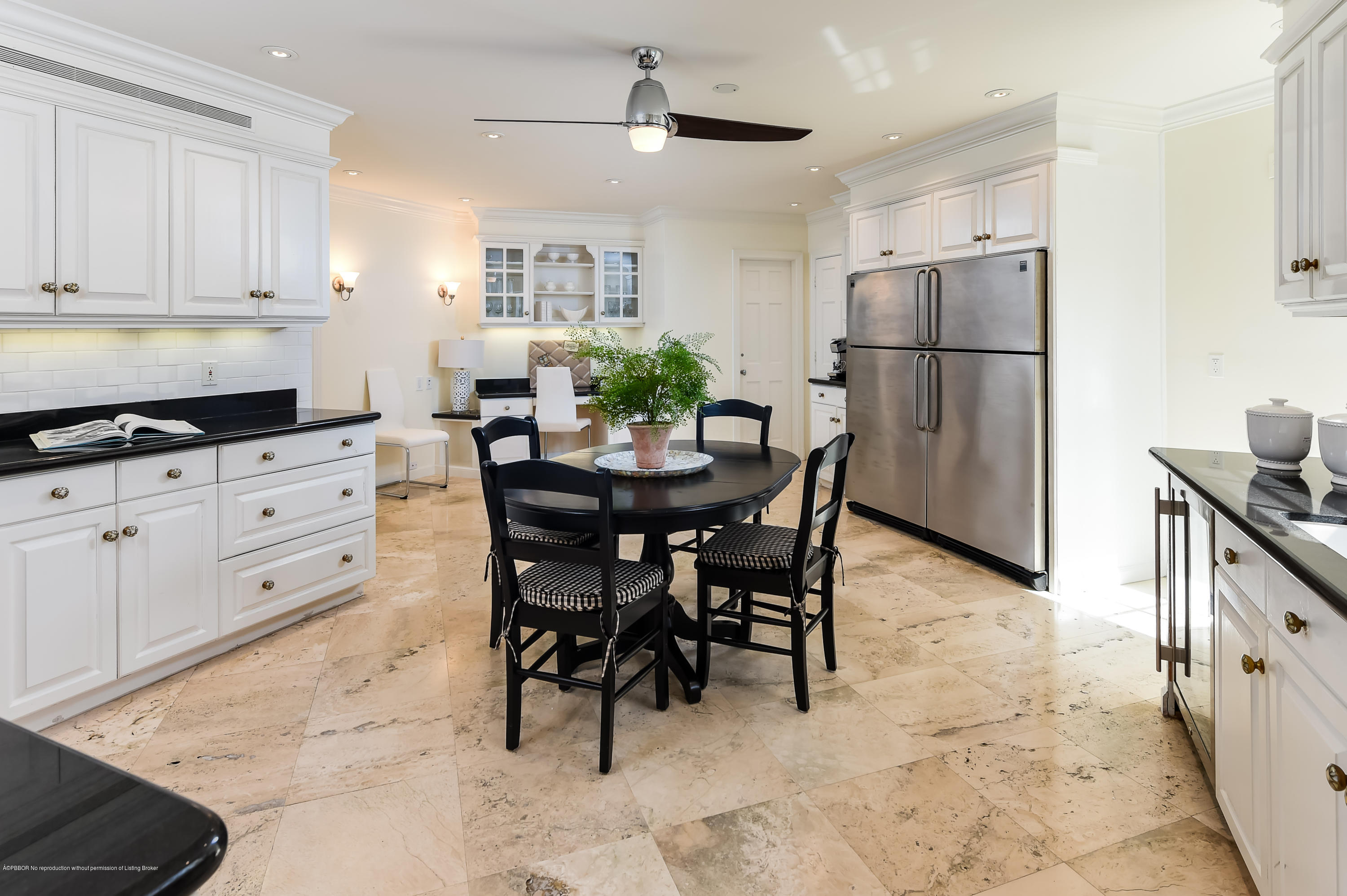 113 Kings Road Palm Beach, FL 33480 - Photo 8 of 23 Kitchen