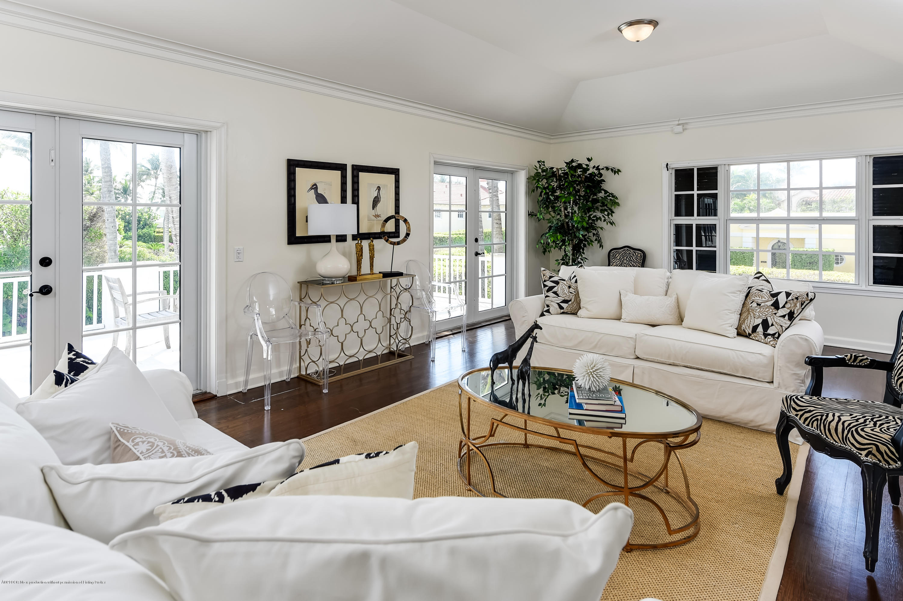113 Kings Road Palm Beach, FL 33480 - Photo 10 of 23 Sitting Area