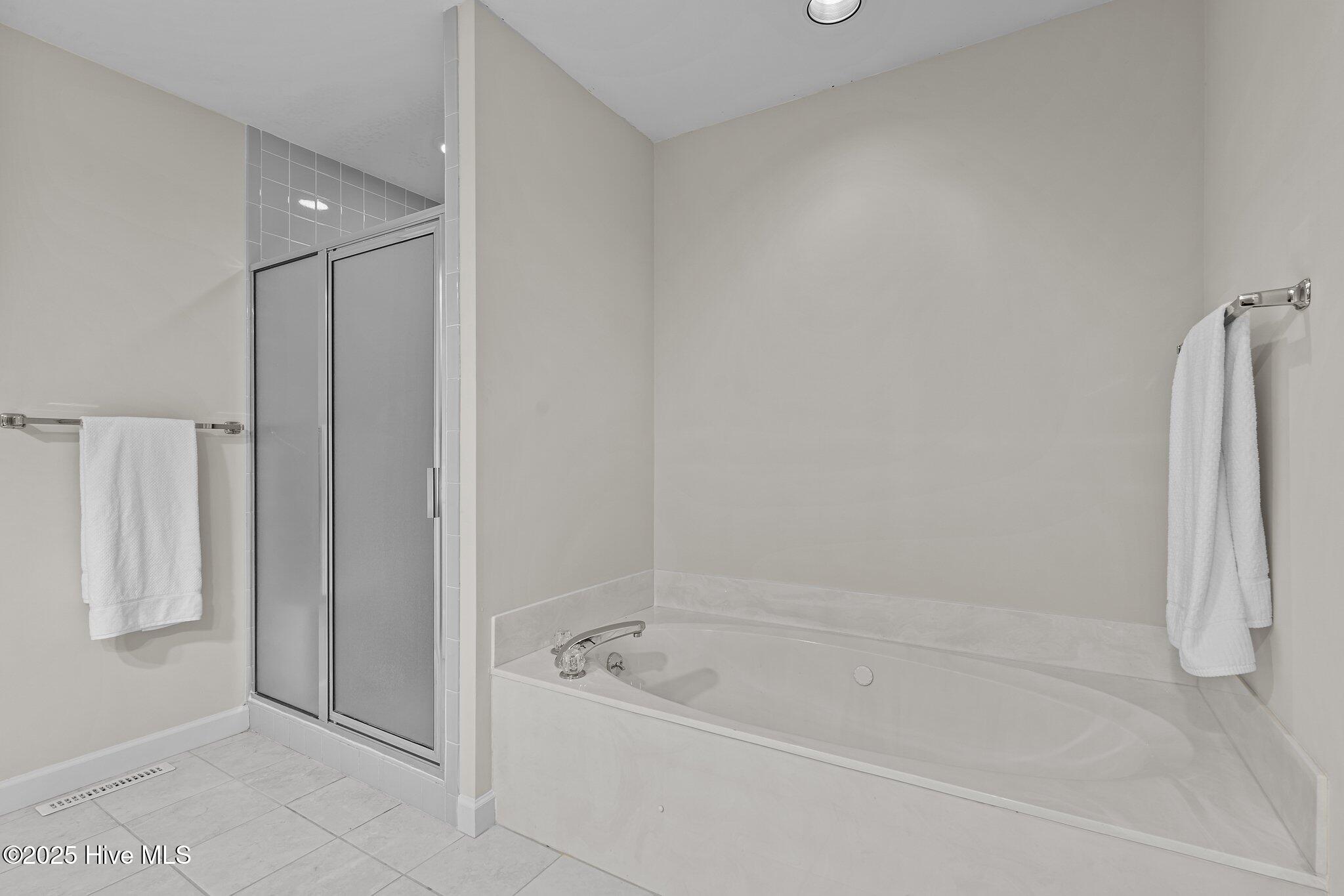 227 Knoll Road Southern Pines, NC 28387 - Photo 13 of 23 Primary bath