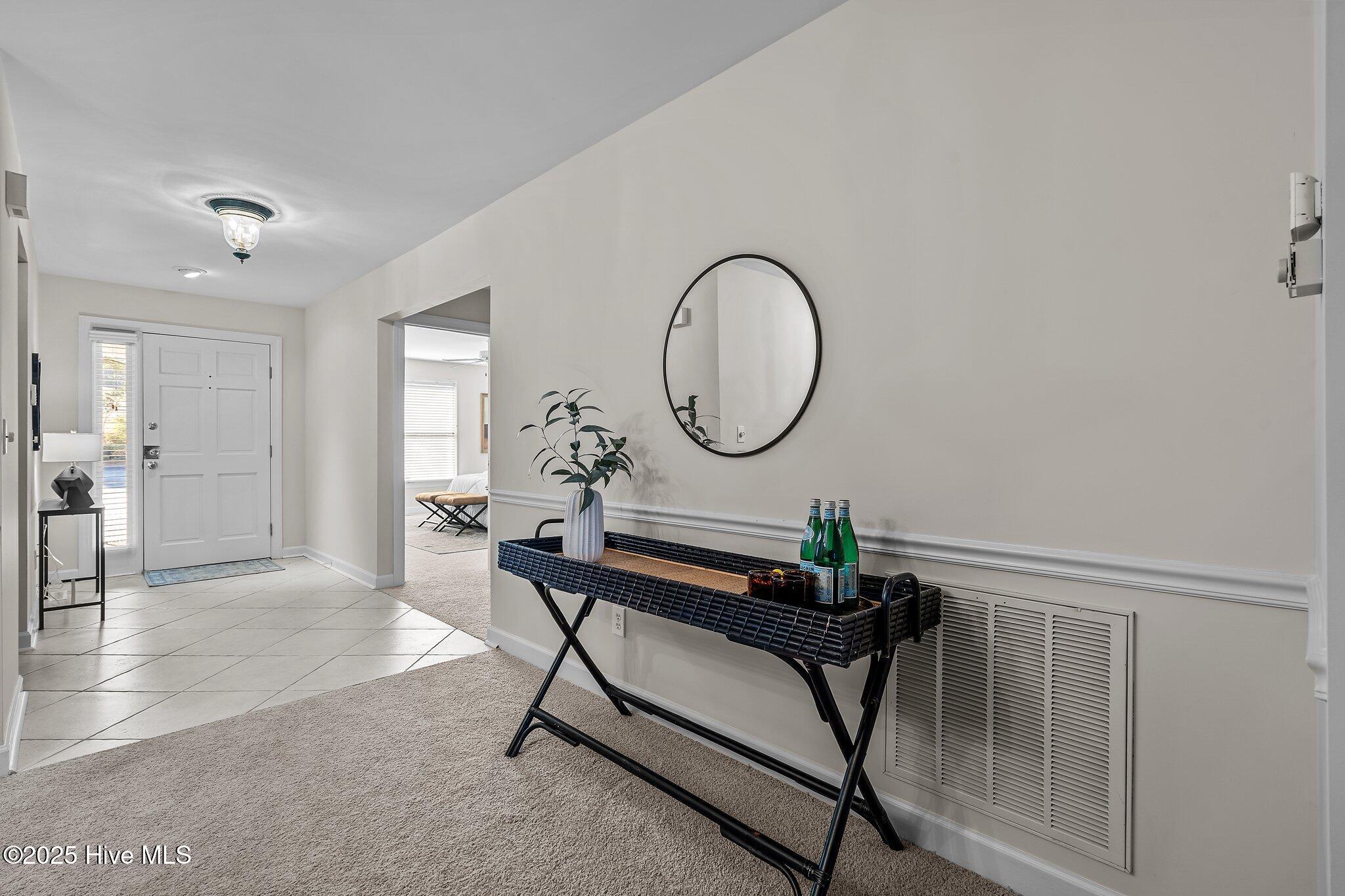 227 Knoll Road Southern Pines, NC 28387 - Photo 3 of 23 Entry way