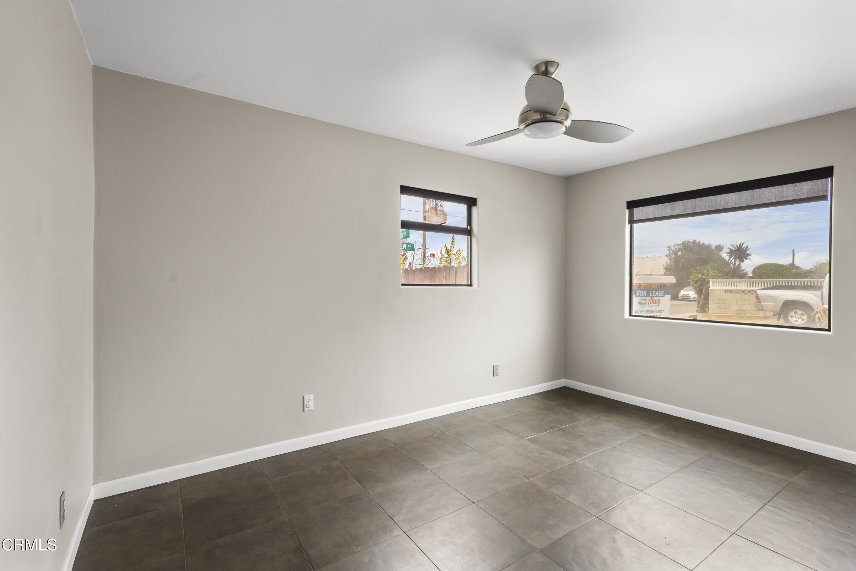 153 San Fernando Avenue Oxnard, CA 93035 - Photo 14 of 22 a view of an empty room with window