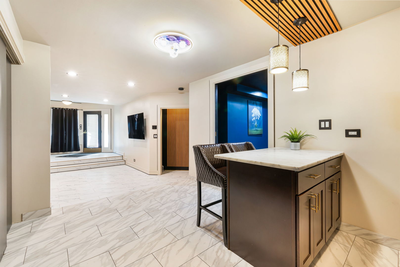 6337 Roosevelt Road, Unit 107 Berwyn, IL 60402 - Photo 8 of 13