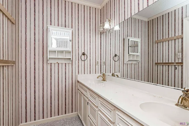 $199,000 | 2413 Shadowbrook Drive, Baton Rouge, LA 70816