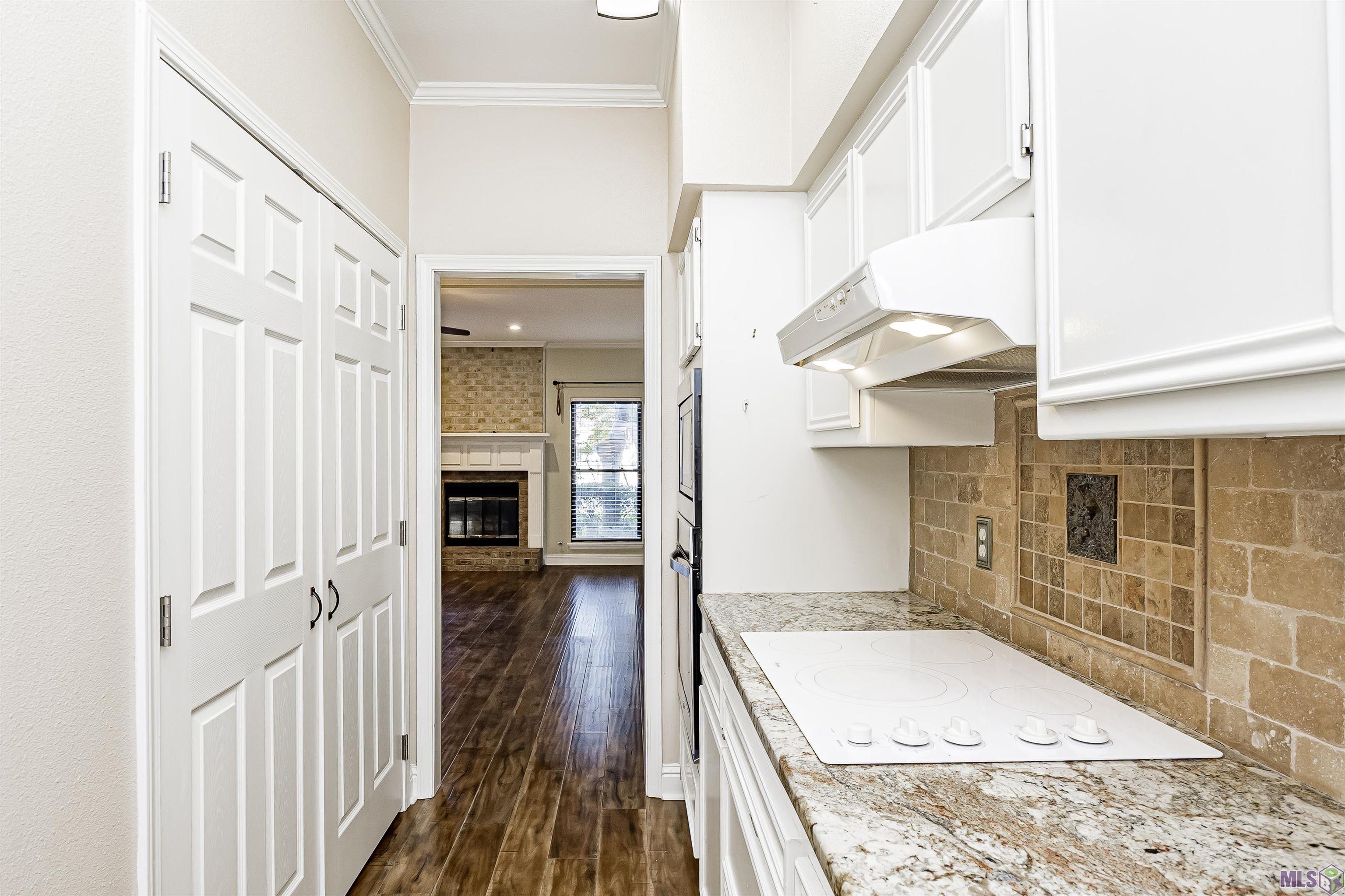 2413 Shadowbrook Drive Baton Rouge, LA 70816 - Photo 3 of 19