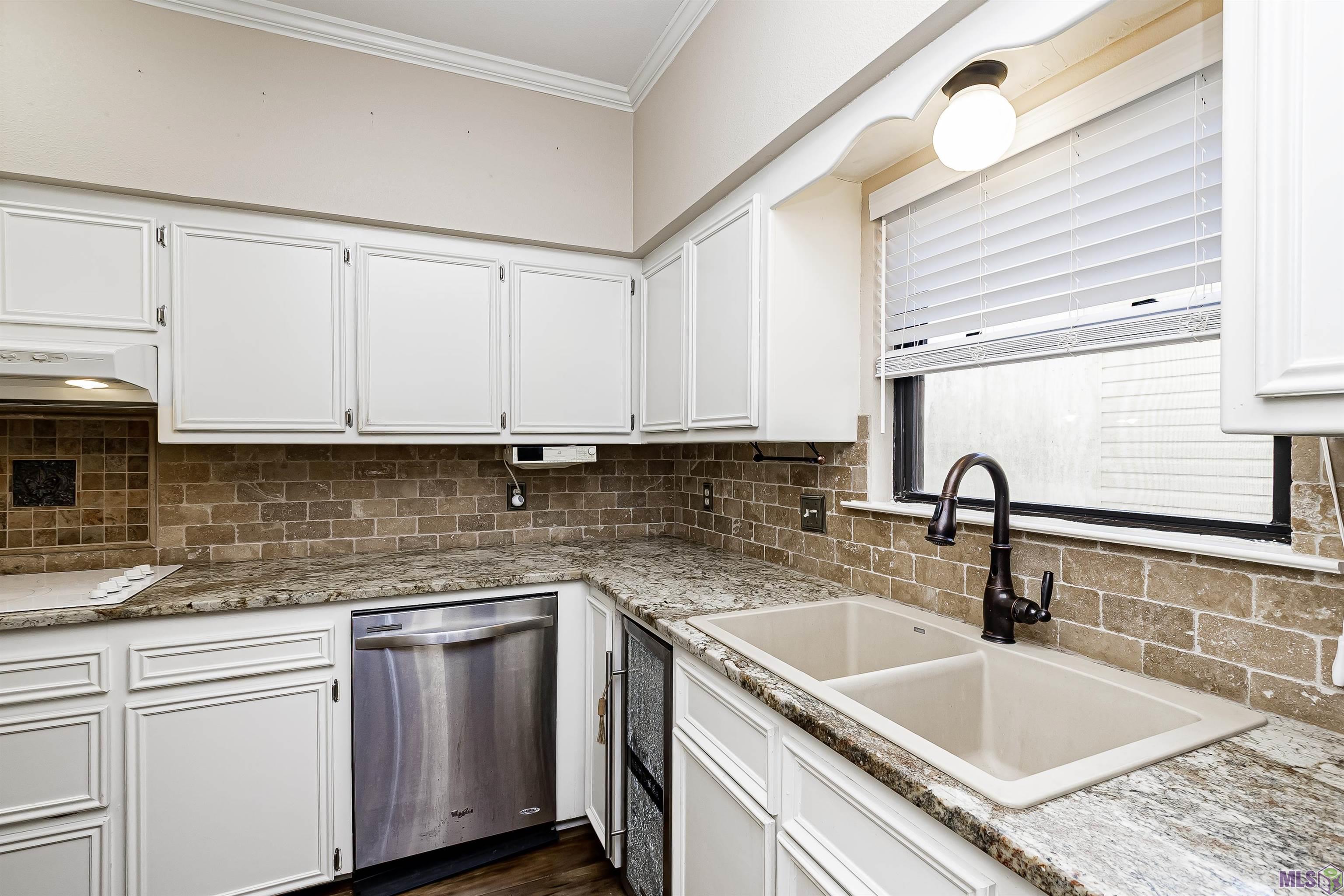 2413 Shadowbrook Drive Baton Rouge, LA 70816 - Photo 5 of 19