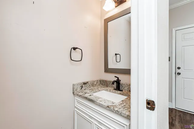 $199,000 | 2413 Shadowbrook Drive, Baton Rouge, LA 70816