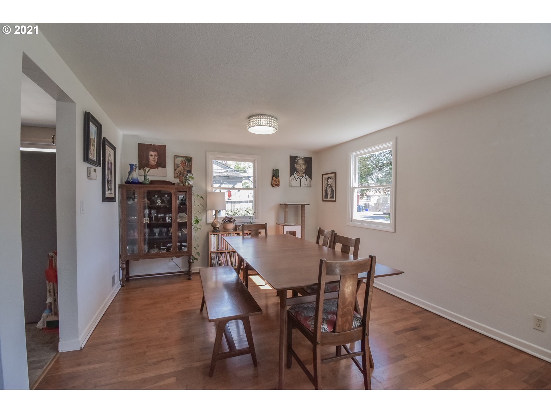 1620 Ridgefield Street Eugene, OR 97404 - Photo 17 of 32 Gallery Image 17