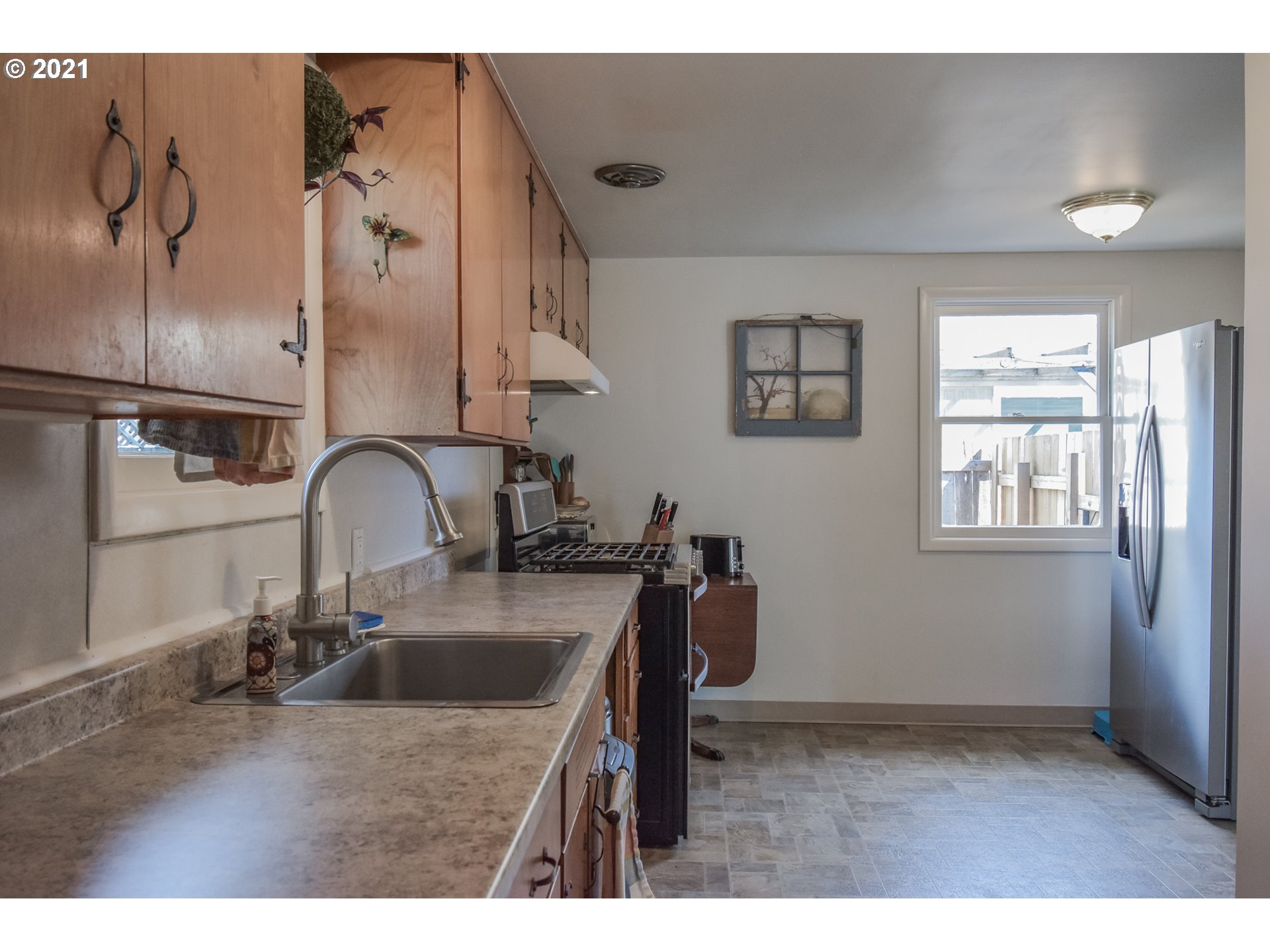 1620 Ridgefield Street Eugene, OR 97404 - Photo 21 of 32 Gallery Image 21