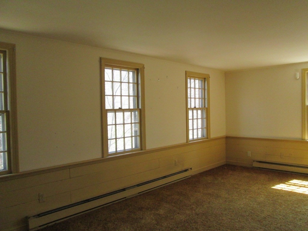 66 Westcott Road Harvard, MA 01451 - Photo 11 of 38 an empty room with a window