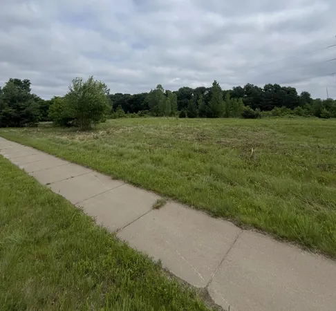 $615,000 | 7920 Lake Drive, Circle Pines, MN 55014