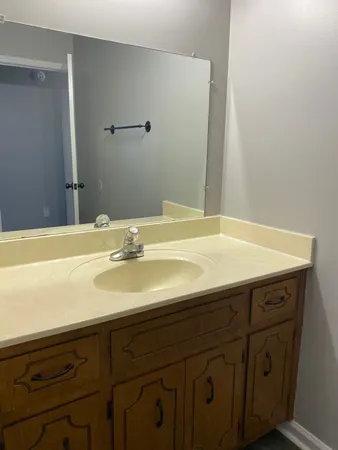 $895 | 3875 Northeast Drive, Unit H, Clarksville, TN 37040