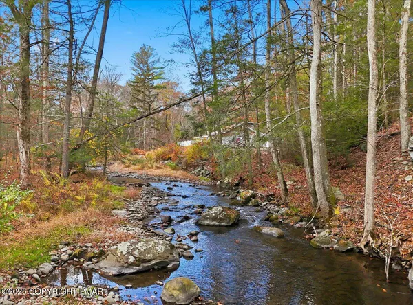 $1,100,000 | 563 Pensyl Creek Road, Stroudsburg, PA 18360