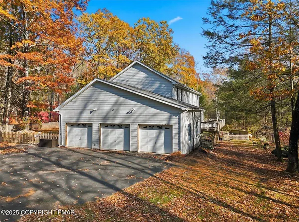 $1,100,000 | 563 Pensyl Creek Road, Stroudsburg, PA 18360