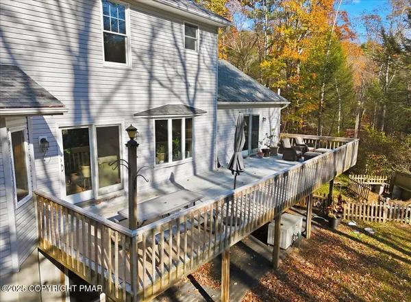 $1,100,000 | 563 Pensyl Creek Road, Stroudsburg, PA 18360