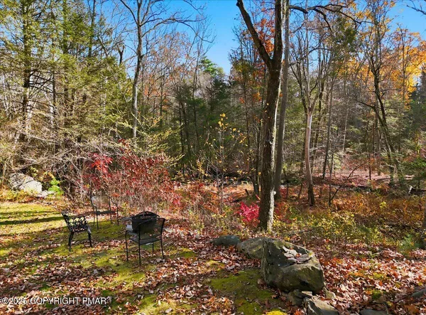 $1,100,000 | 563 Pensyl Creek Road, Stroudsburg, PA 18360