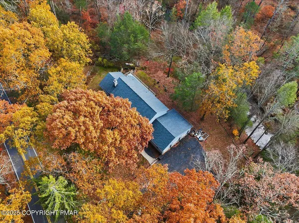 $1,100,000 | 563 Pensyl Creek Road, Stroudsburg, PA 18360