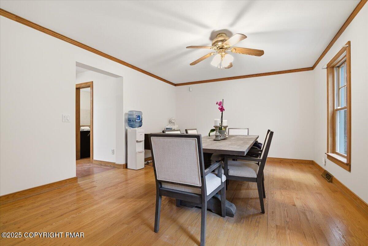 563 Pensyl Creek Road Stroudsburg, PA 18360 - Photo 29 of 143 Dining room