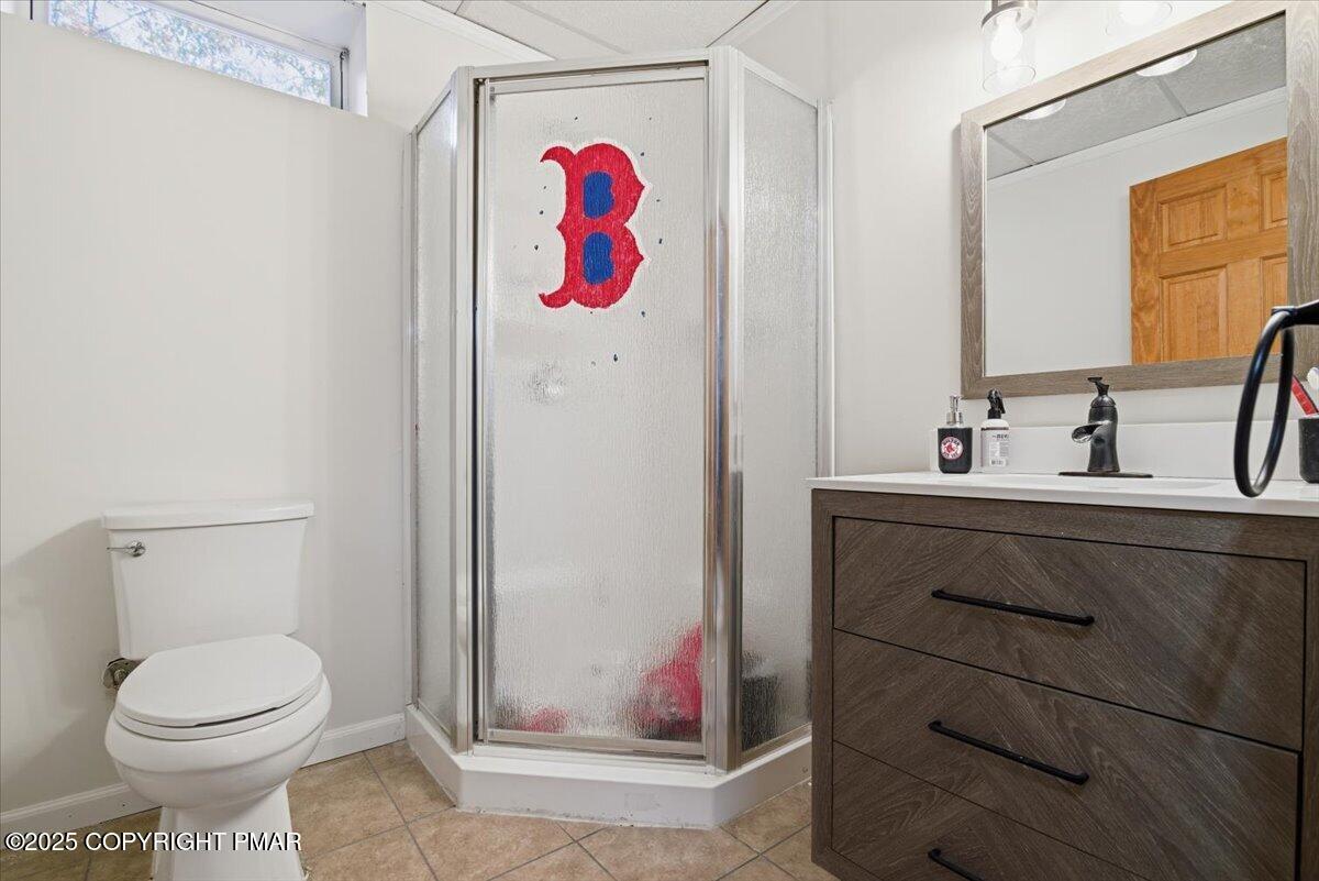 563 Pensyl Creek Road Stroudsburg, PA 18360 - Photo 68 of 143 Bathroom 1st fl